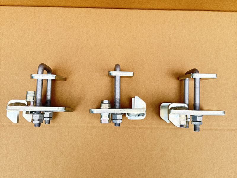 3-In-1 Hitch Clamp